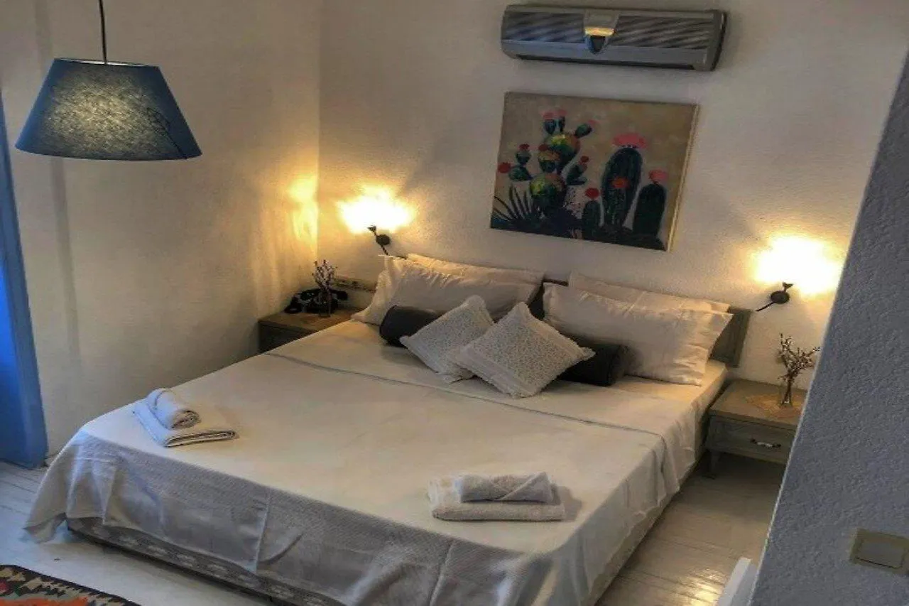Tash Mekan Alacati Hotel