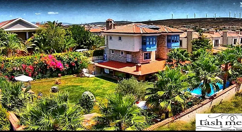 Tash Mekan Alacati Hotel